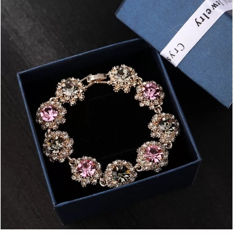 Women's Sparkling Vintage Style Korean Rhinestone Bracelet