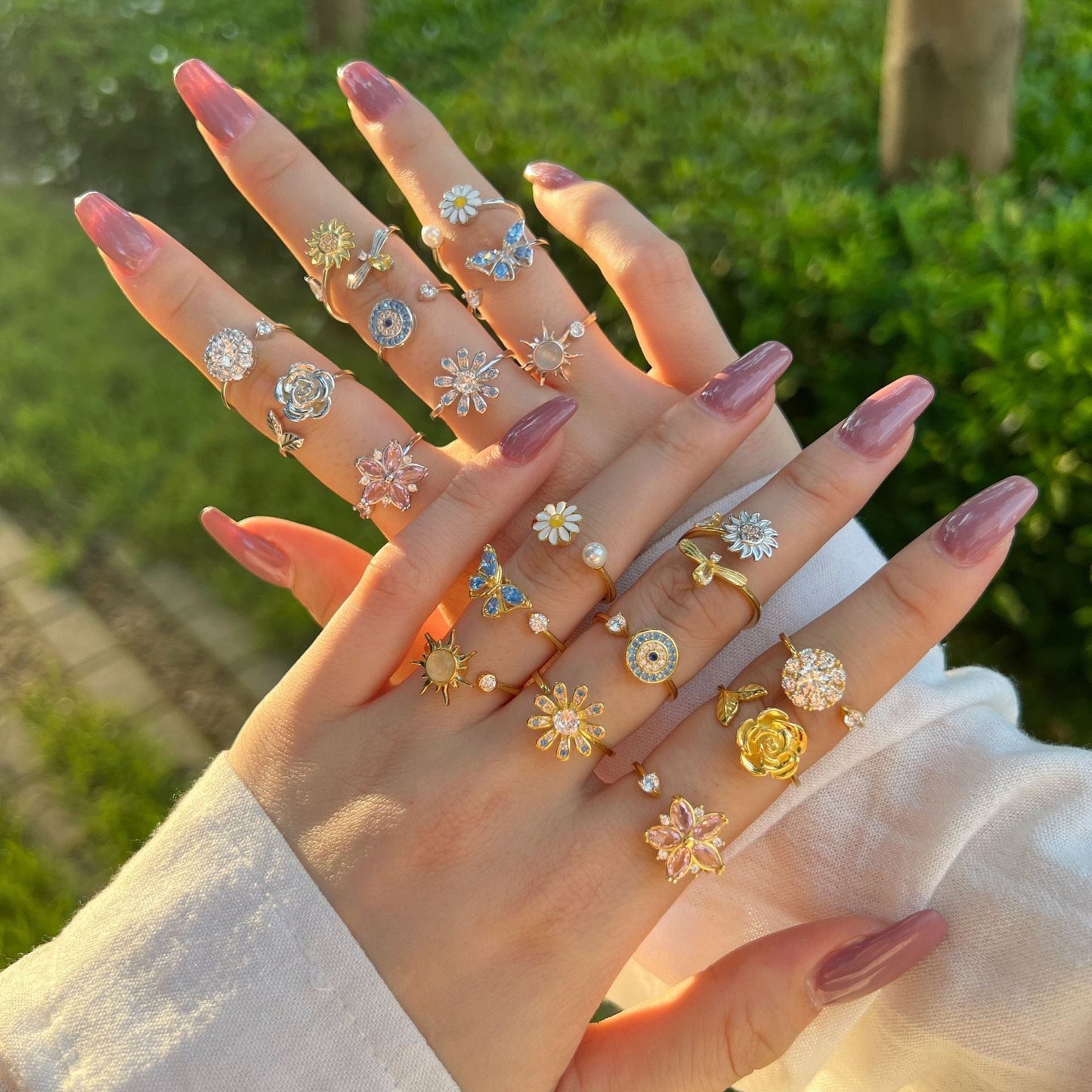 Sterling Silver Rotatable Flower Diamond Decompression Ring